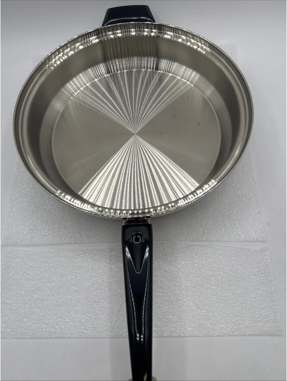 West Bend Kitchen Craft 11” W1 - 1 Quart Saucepan Black Handle Never Used No Lid